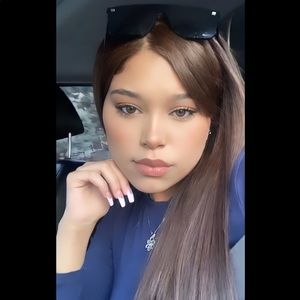 Meet your Posher, Jomely